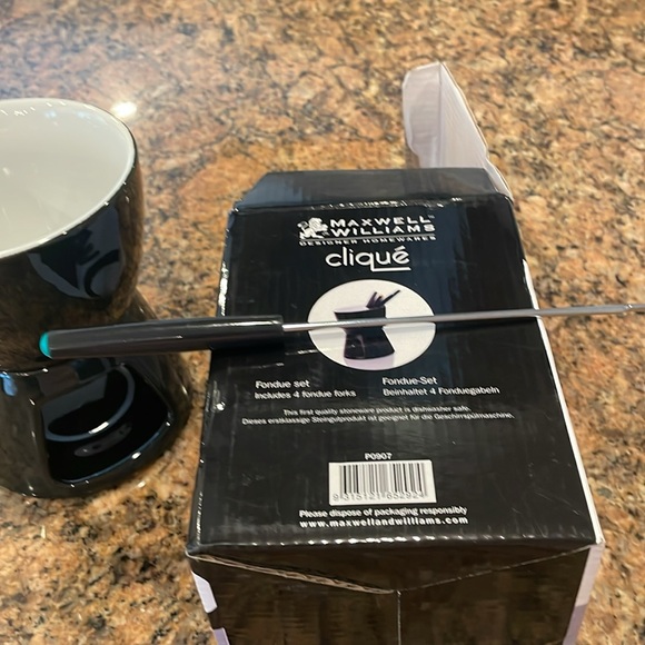 Maxwell & Williams Clique 3 pc black & white fondue pot - only 1 fondue fork - Picture 2 of 7